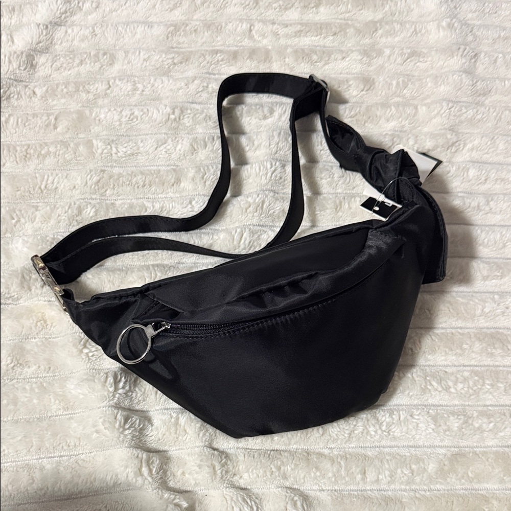Design Lab by Lord and Taylor Black Fannypack Bag